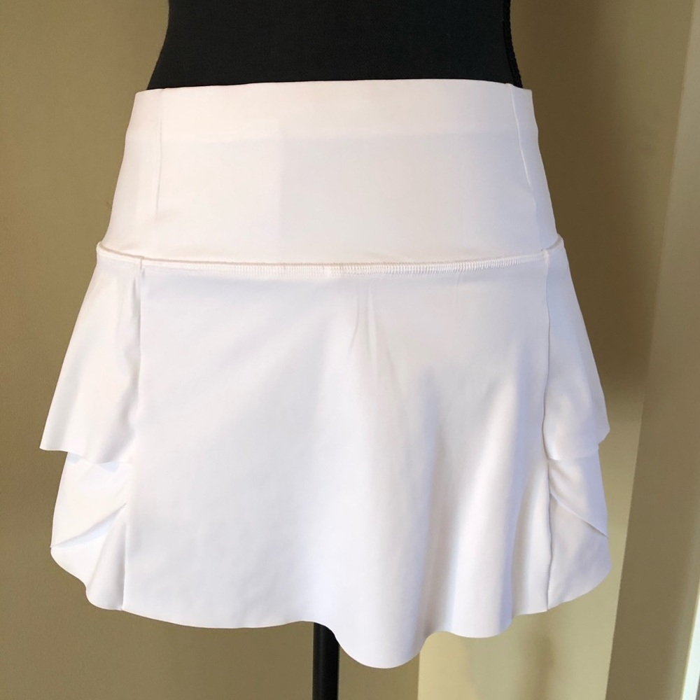 Athleta Momentum Skirt in White - XS
